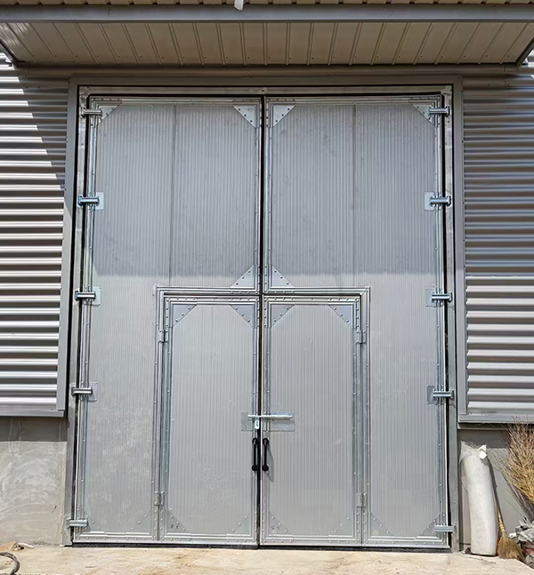 曲麻莱工业平开门