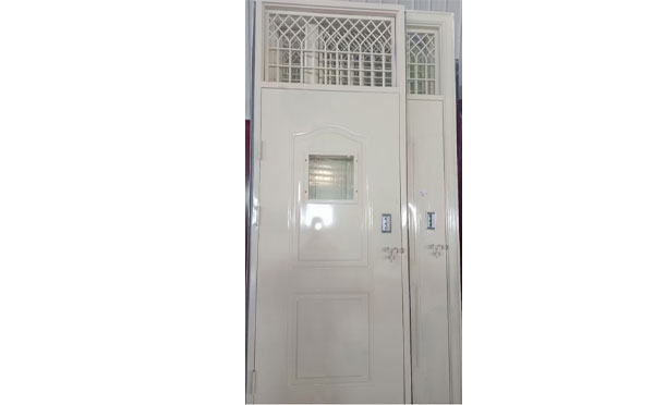 曲麻莱学校教室门