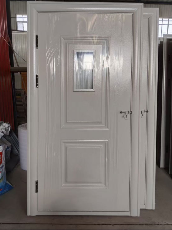 曲麻莱学校教室门 曲麻莱学校教室门