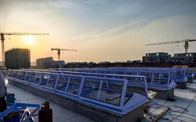 消防曲麻莱排烟窗开启角度