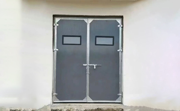 曲麻莱工业门在高温作业区域的运行表现